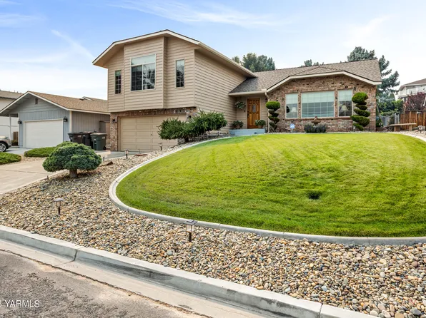 8 N 77th Ave, Yakima, WA 98908