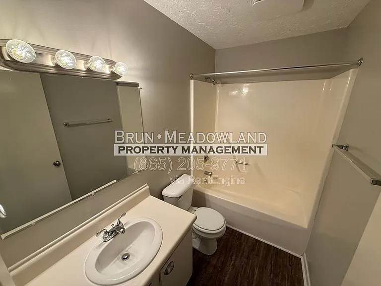 8719 Gleason Dr #C — Photo 21