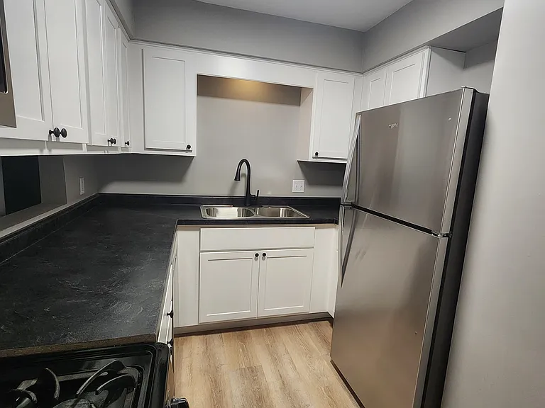 369 Commanche Dr — Photo 4