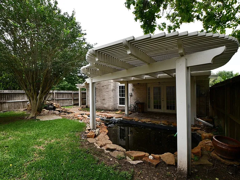 1947 Mayweather Ln — Photo 6