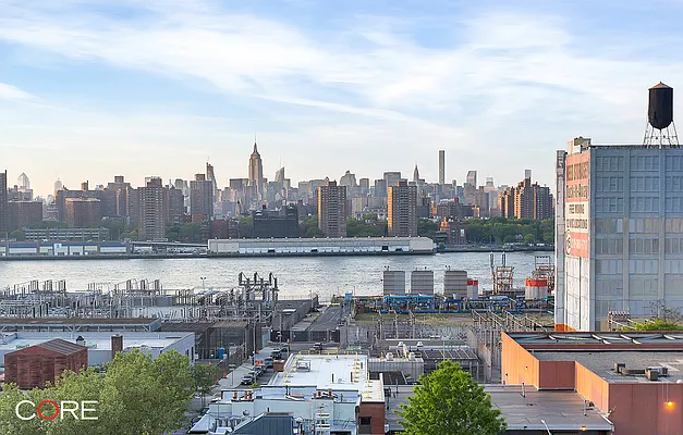 Rented by CORE | media 28