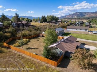 522 Three Rivers Dr, Alpine, WY 83128