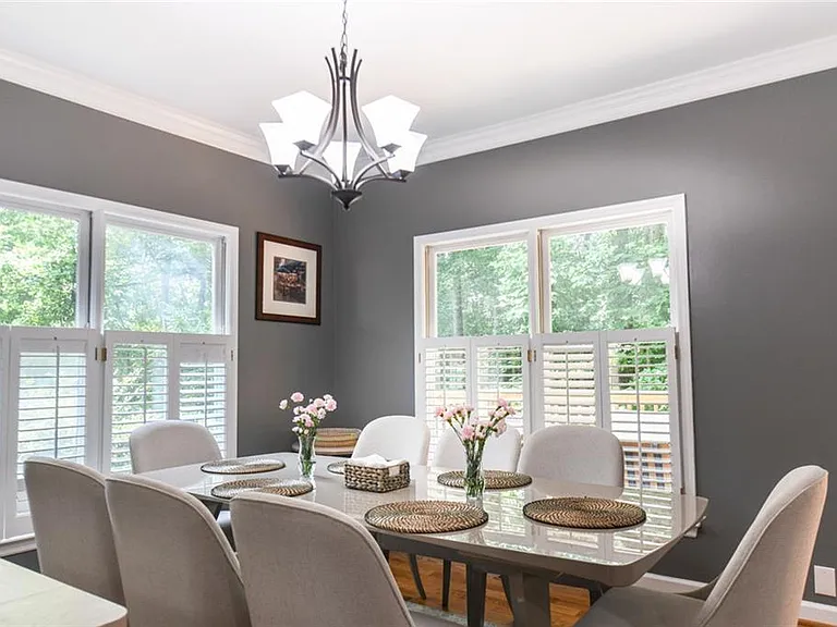 304 Bridle Path — Photo 11