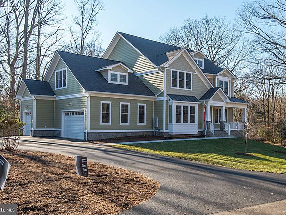 3rd image of 8507 Redwood Dr