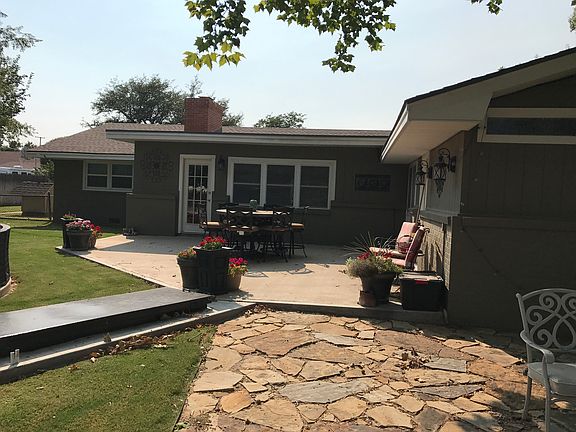 2nd image of 1816 Dogwood Ln