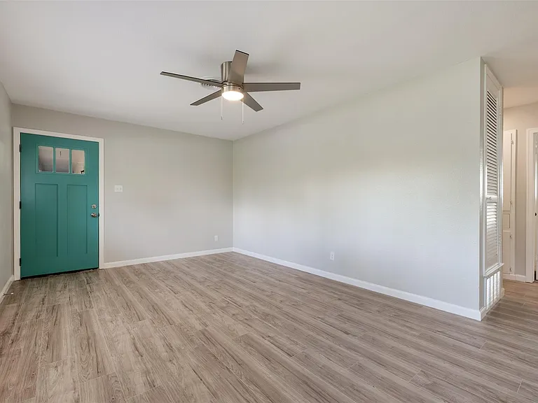1513 Braes Ridge Dr #B — Photo 7