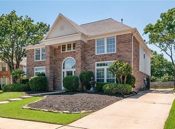 3rd image of 1640 Birchmont Ln