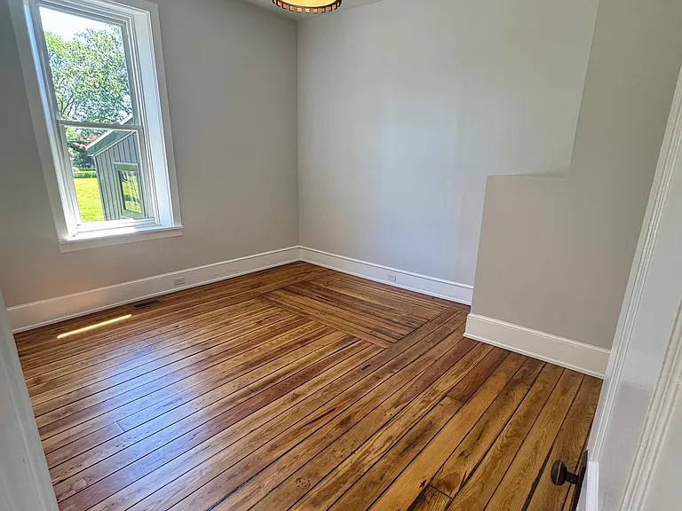 755 Centerville Rd — Photo 11