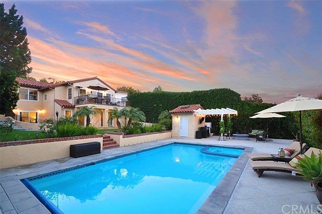 Beautiful Backyard - View beautiful Sunsets!