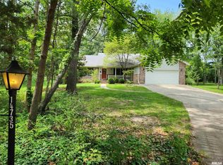 14735 N Lost Lake Ln, Mount Vernon, IL 62864