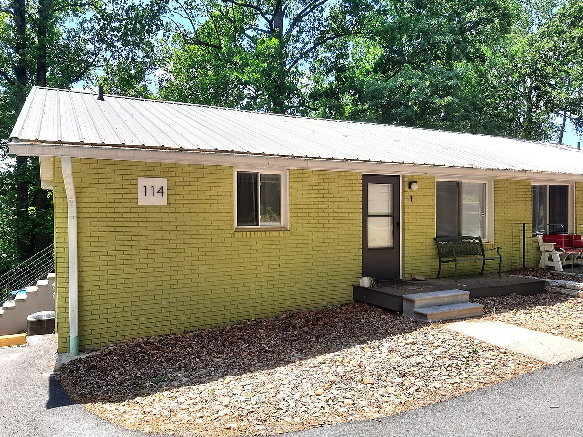 Building Photo - 114 Pressley Dr #1