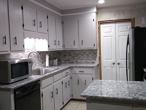 Quartz countertops