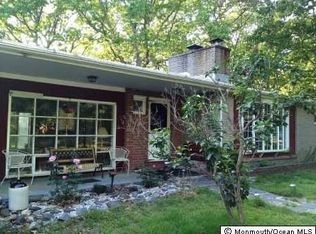584 Whitecomb Ave, Jackson, NJ 08527