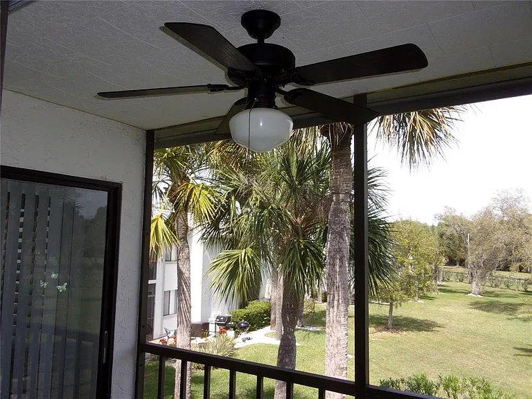132 E Cypress Ct — Photo 20