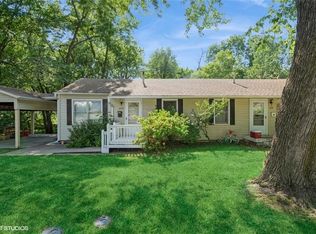 419-421 N Woodland St, Olathe, KS 66061