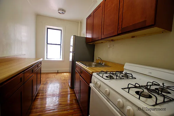 Rented by U2Apartment LLC | media 8