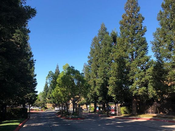 2nd image of 501 Gibson Dr APT 621