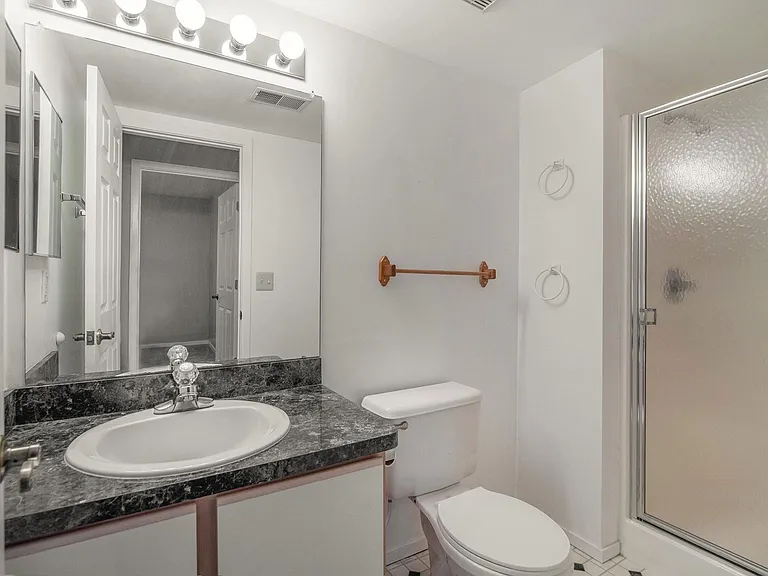 9527 Greenfield Ct — Photo 13