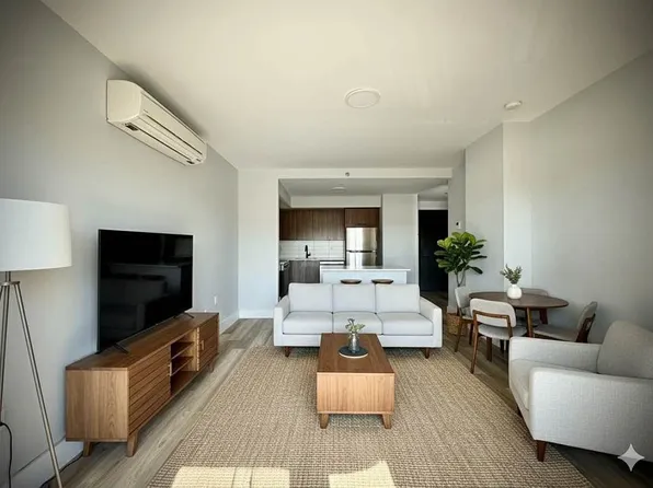 1111 Foster Avenue image 1 of 16