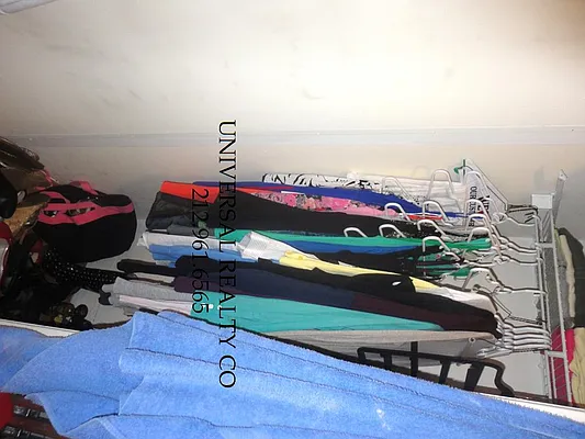 Rented by Universal Realty Group | media 35