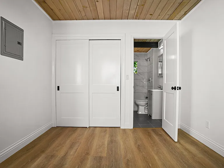 2030 Cedar St #6 — Photo 17