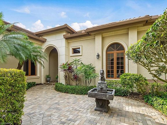 4th image of 28712 La Caille DR