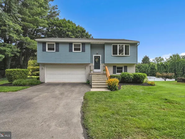 1083 Canadochly Rd, York, PA 17406
