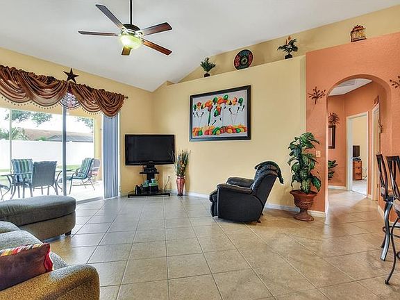 4th image of 7037 Heatherbrook Dr