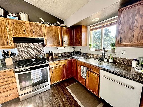 4th image of 5435 Country Heights Dr