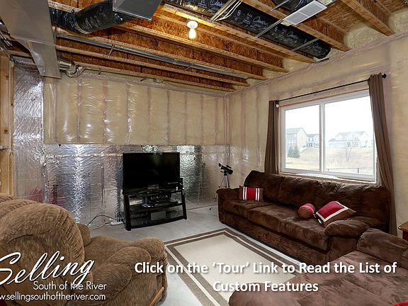 3rd image of 18121 Dunbury Ct