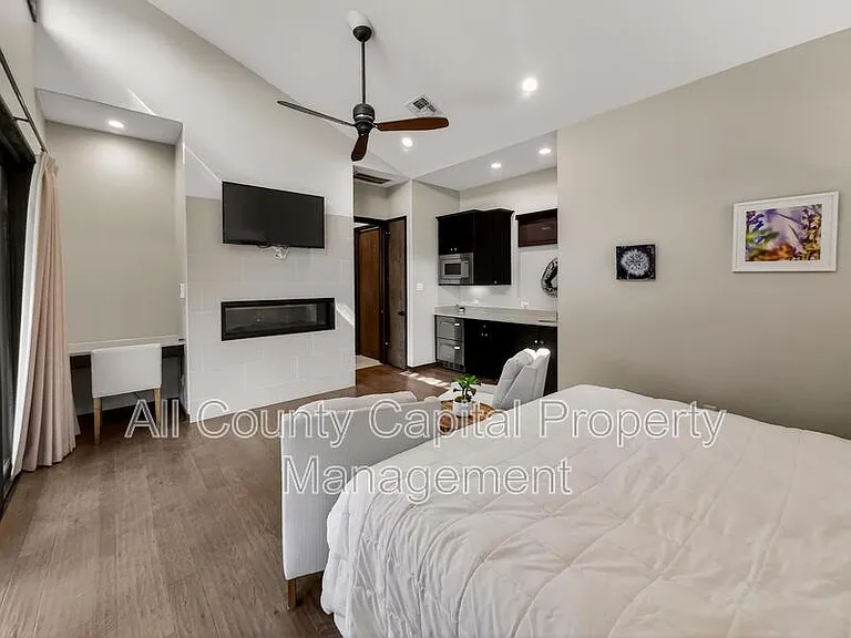 2113 Barbaro Way #17 — Photo 15