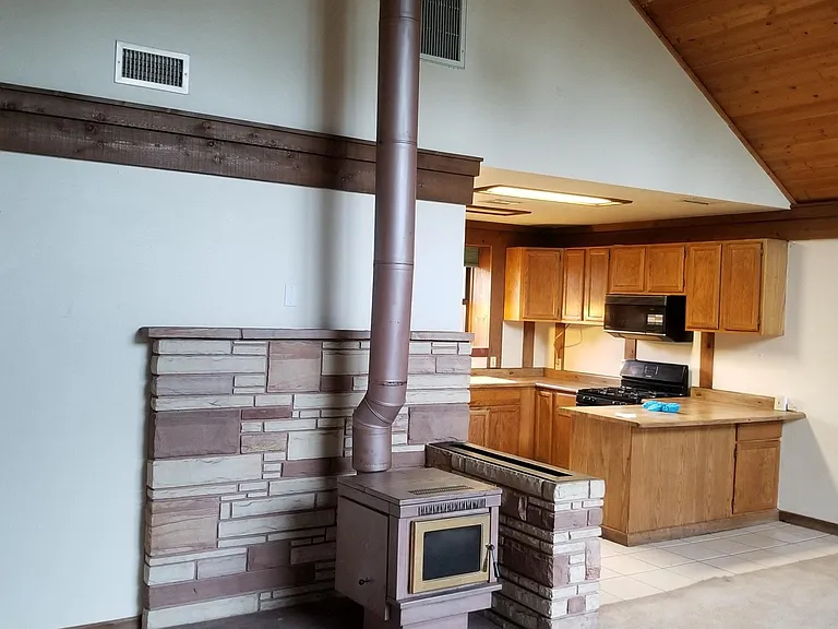 914 W Navajo Ln — Photo 8