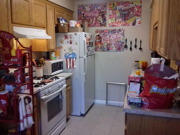 4th image of 1147 Arthur St
