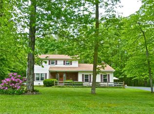 16200 Messenger Rd, Burton, OH 44021