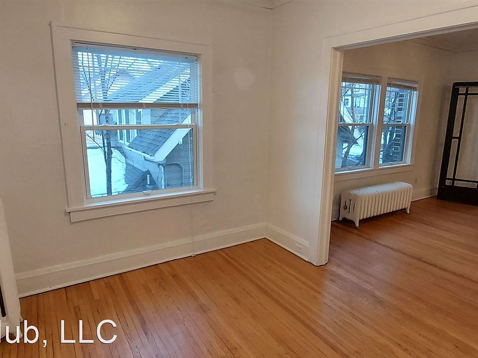 180 Lexington Parkway So. Edgecumbe Court Apartments Saint Paul, MN