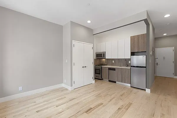 Rented by Corcoran | media 9