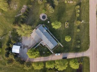 25930 160th Rd, Kearney, NE 68845