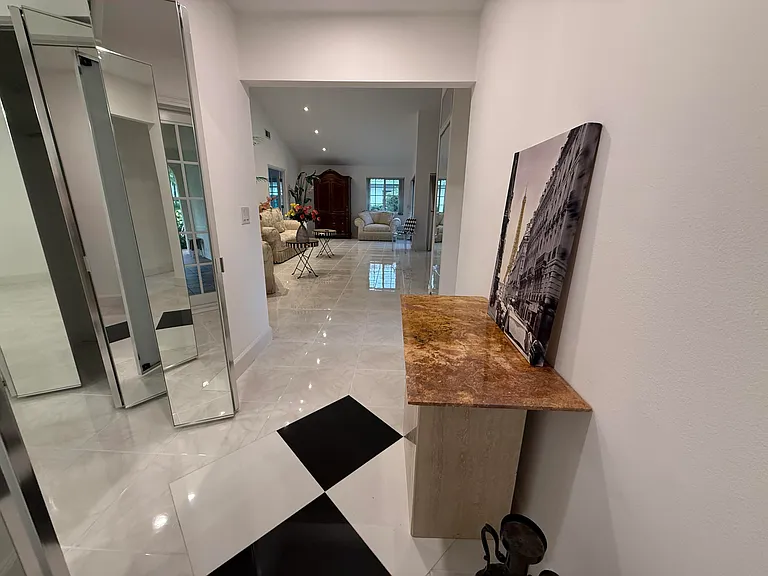 6105 Via Laguna Ln — Photo 11