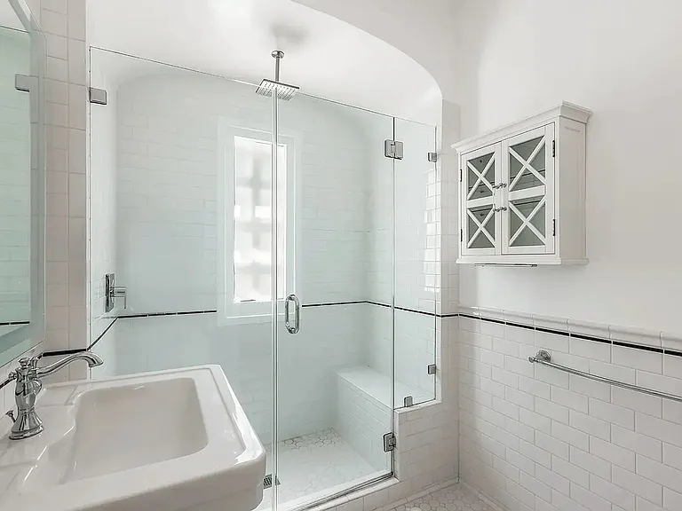 8491 Fountain Ave — Photo 21