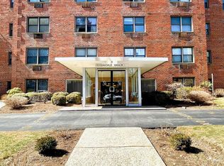 5 Oakdale Manor #B18, Suffern, NY