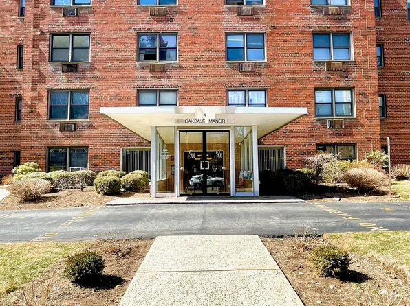 5 Oakdale Manor #B18, Suffern, NY 10901
