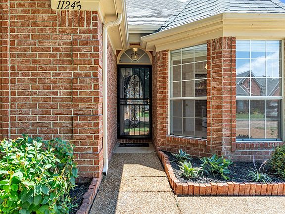5th image of 11245 Cashmere Woods Dr