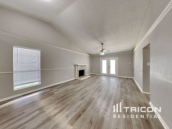 3rd image of 523 Nightshade Dr