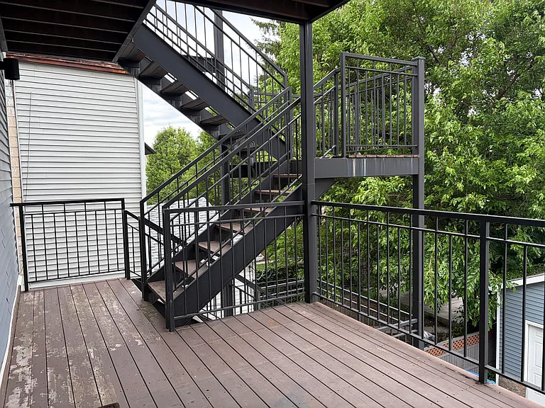 2821 N Springfield Ave #2 — Photo 40