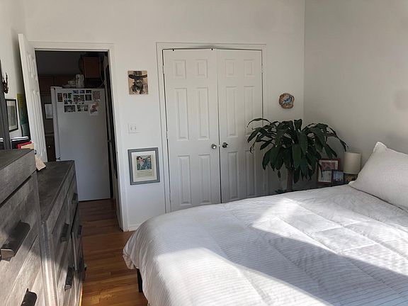 5th image of 2309 N Milwaukee Ave APT 3