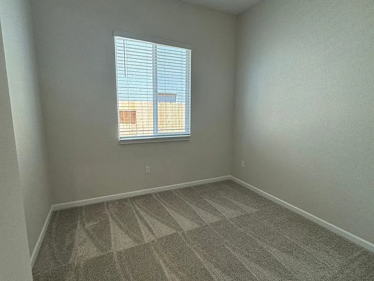 8260 Honor Ct — Photo 9