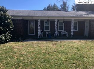 1388 Shawtown Rd, Glade Valley, NC 28627