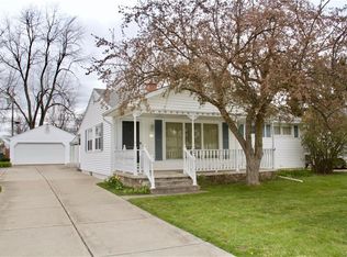 73 Bennington Rd, Amherst, NY 14226