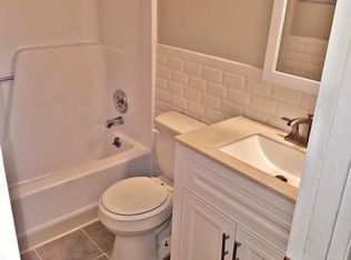 1812 Ororke Ln SW APT D, Decatur, AL 35603