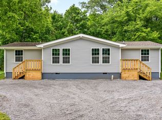 1240 Greenfield Dr, Clarksville, TN 37040